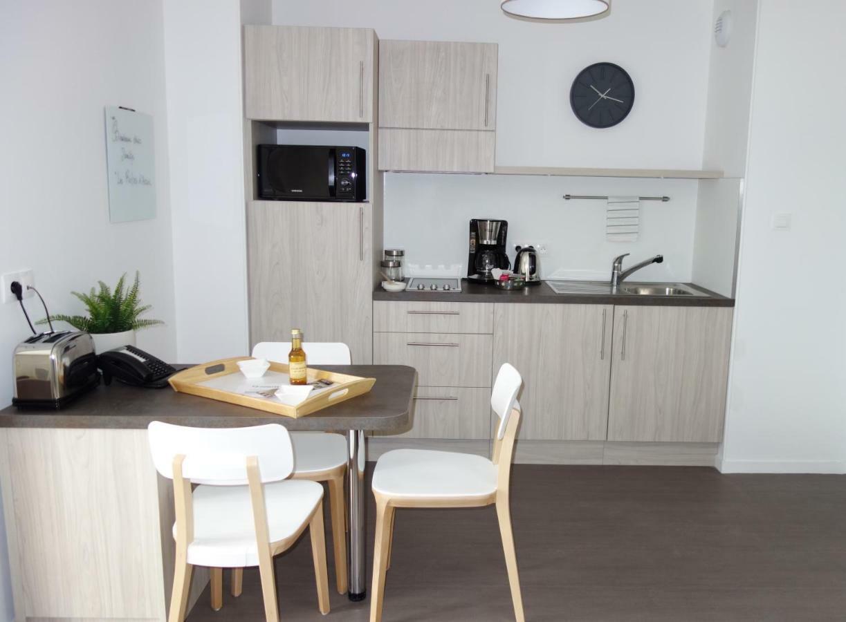 Domitys - Les Robes D'Airain Aparthotel Caen Exterior foto