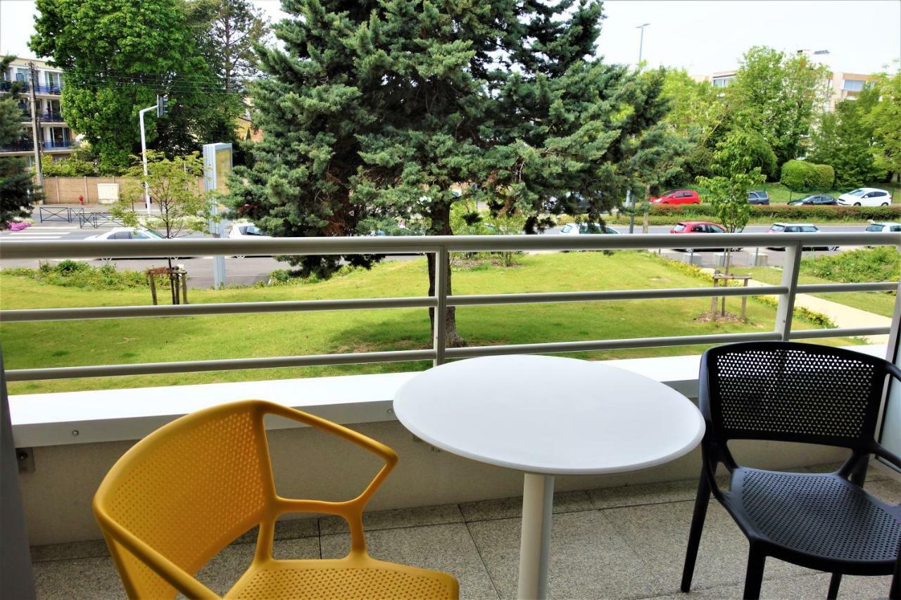 Domitys - Les Robes D'Airain Aparthotel Caen Exterior foto